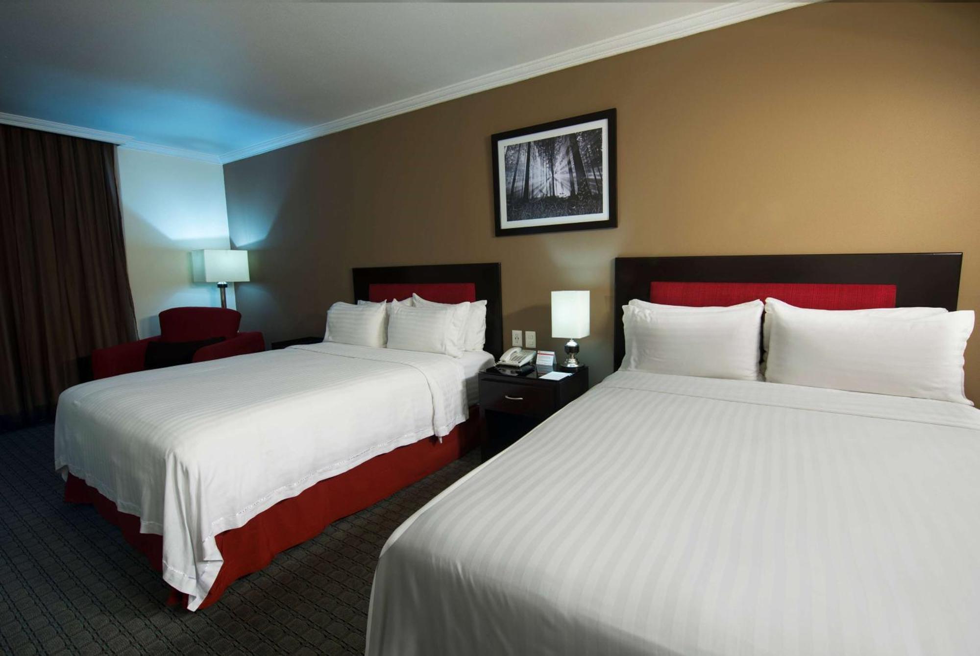 Hotel Ramada By Wyndham Ciudad De Perinorte Mexico